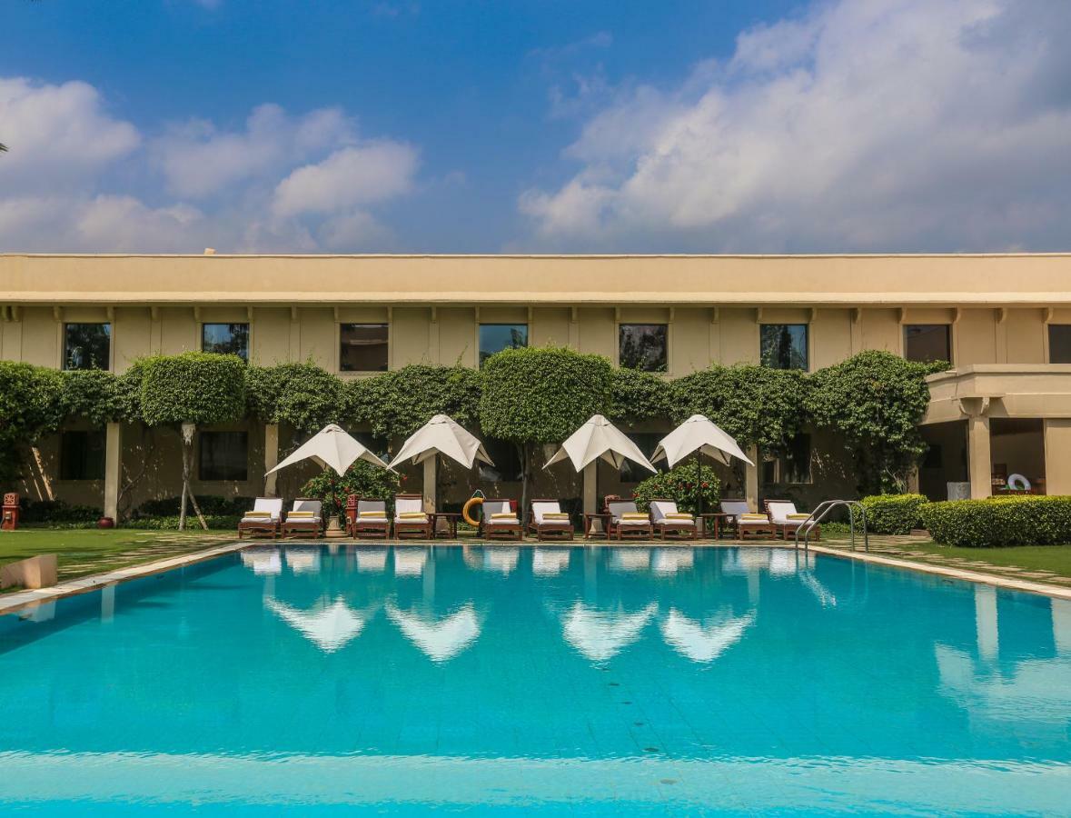 Отель Trident Agra Агра Экстерьер фото The Oberoi, Gurgaon