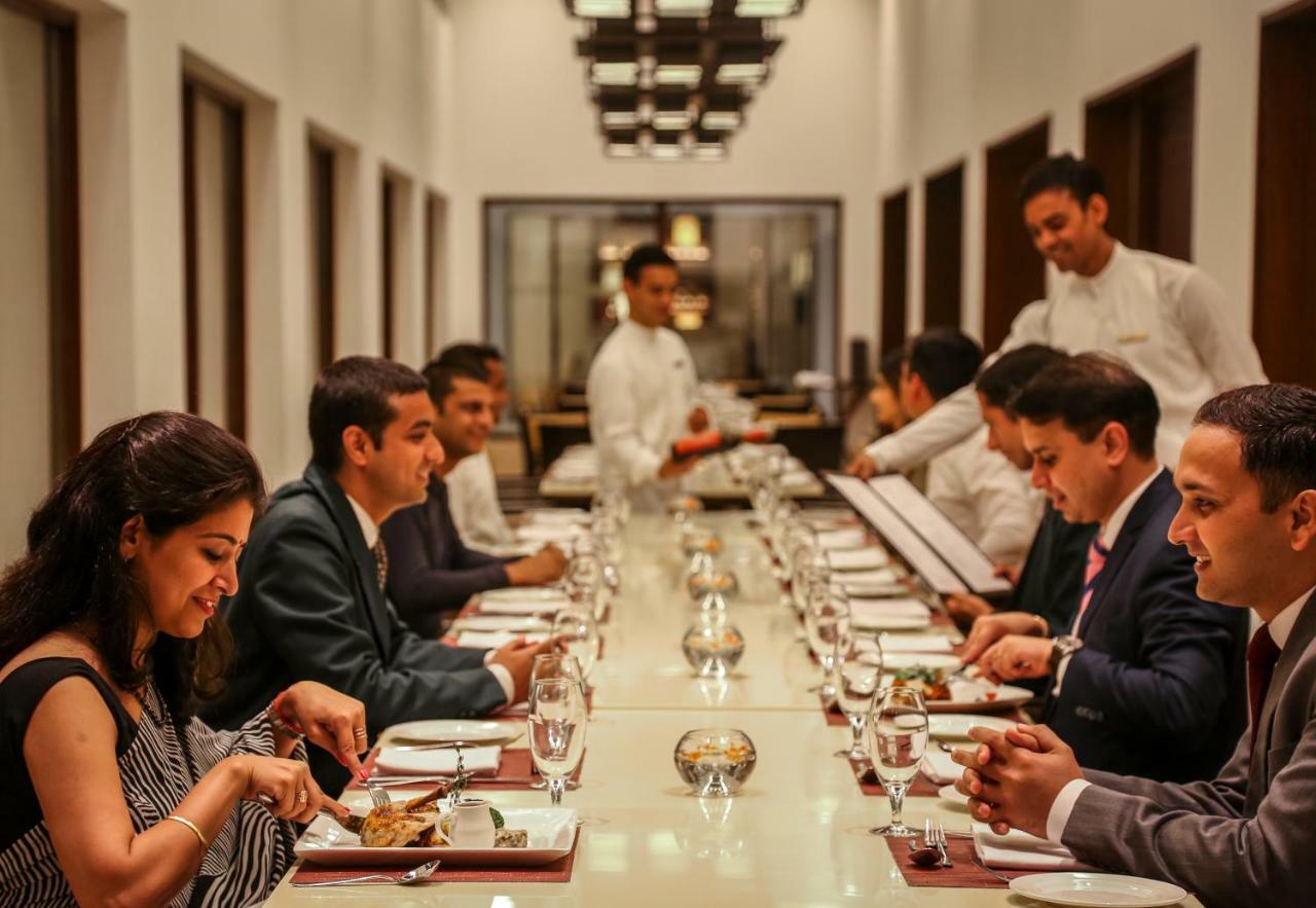 Отель Trident Agra Агра Экстерьер фото A private dinner at the Taj Mahal Palace, Mumbai