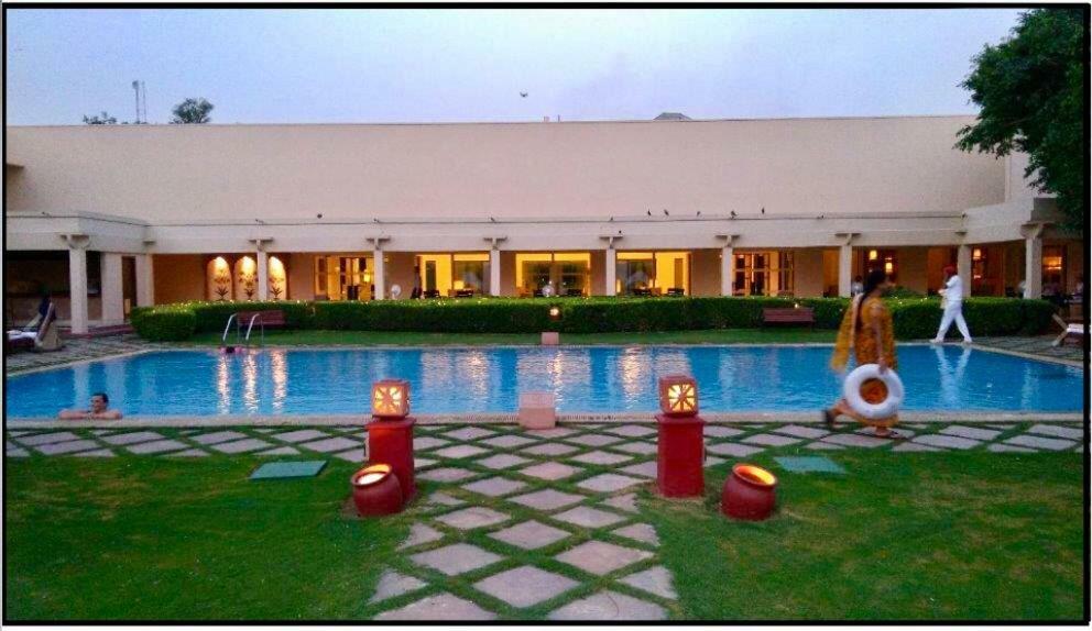 Отель Trident Agra Агра Экстерьер фото The Taj Mahal Palace, Mumbai